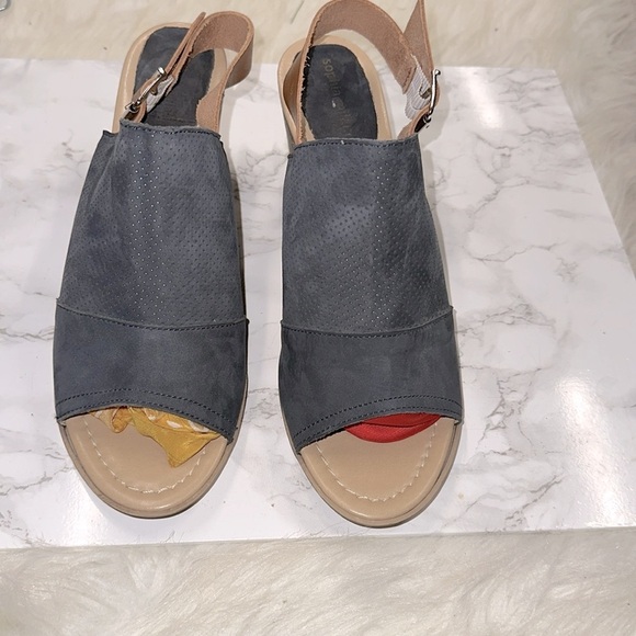 Sophia Milano size 10 leather block heel sandals - Picture 6 of 9